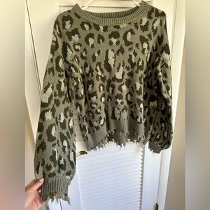 Cropped Leopard Frayed Sweater